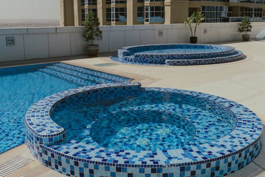 Hotels with Rooftop Bars in Dubai: Where to Stay for Skyline Views