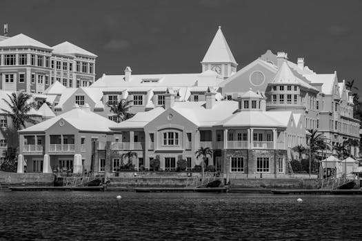 Hotels with Rooftop Bars in Cape Town for a Scenic Experience